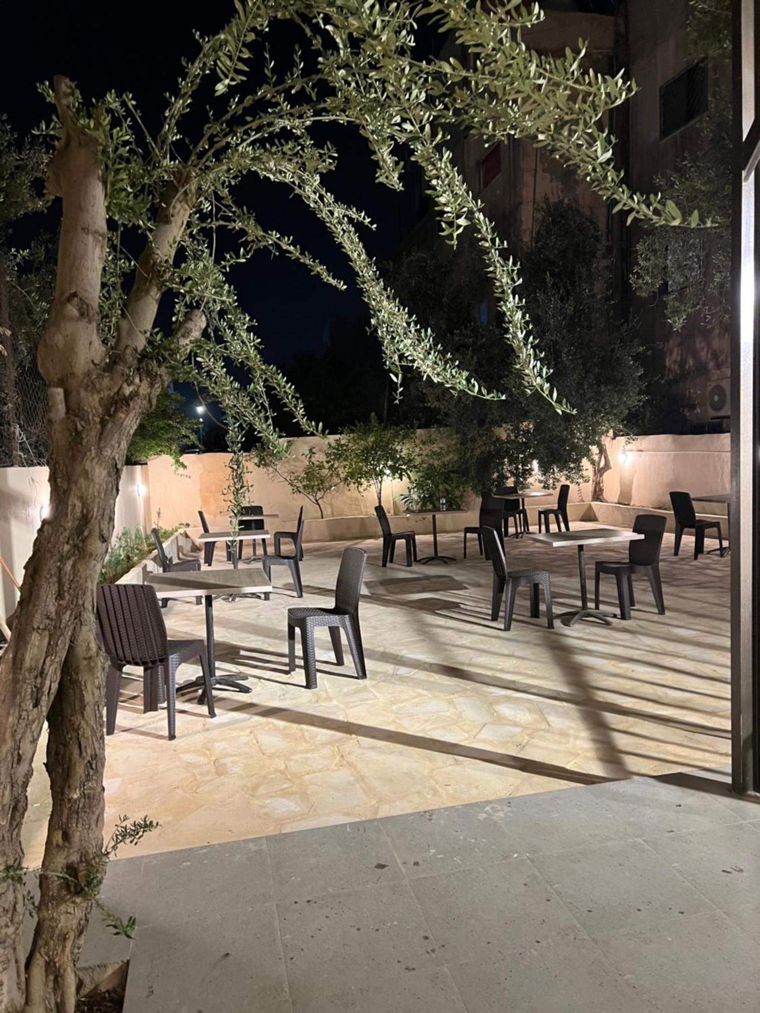 Downtown Inn Madaba Exterior photo